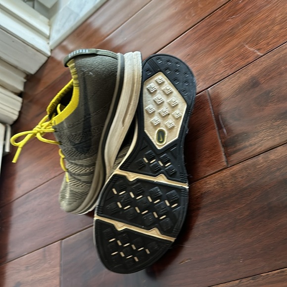 Nike flyknit trainers - Picture 3 of 3